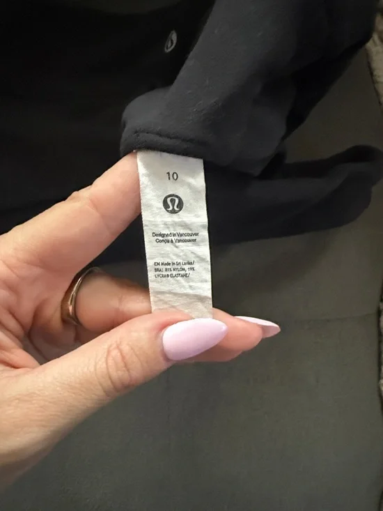 lululemon athletica One-Shoulder Black Crop Top - Picture 3 of 3